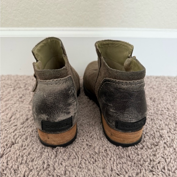 Sorel Leather Booties - Size 8 - Picture 3 of 4